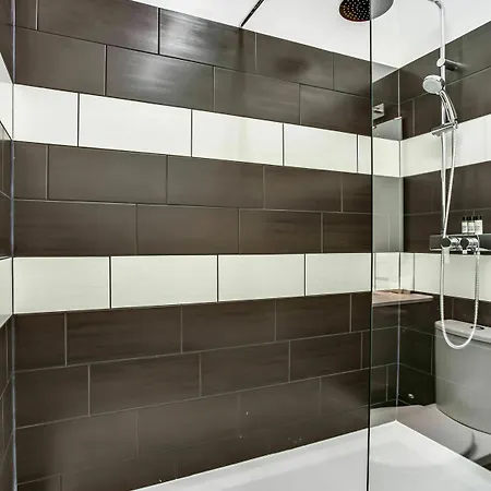 Inn Sweet Champs Elysees Ii *